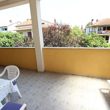 Διαμέρισμα Lora Ρόβινι