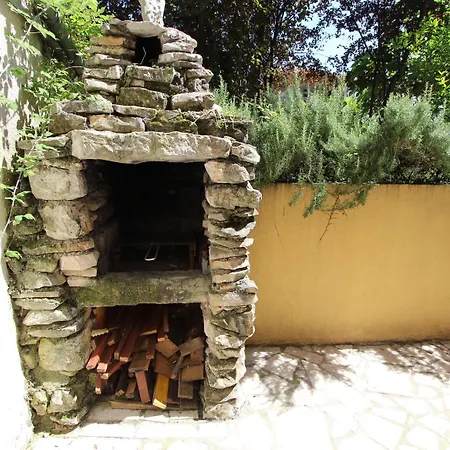 Διαμέρισμα Lora Ρόβινι