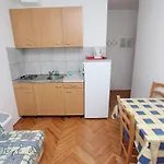Lora Apartmán