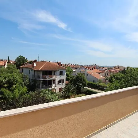 Lora Apartman