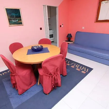 Lora Apartman Rovinj