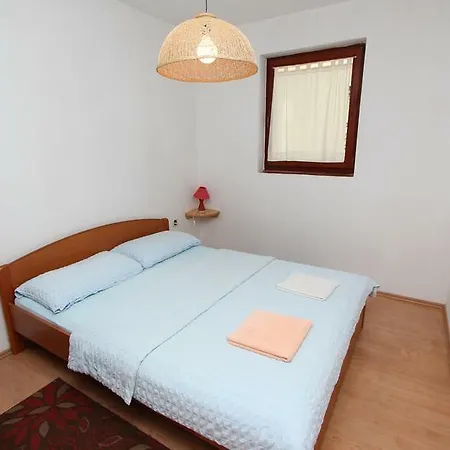 Apartman Lora